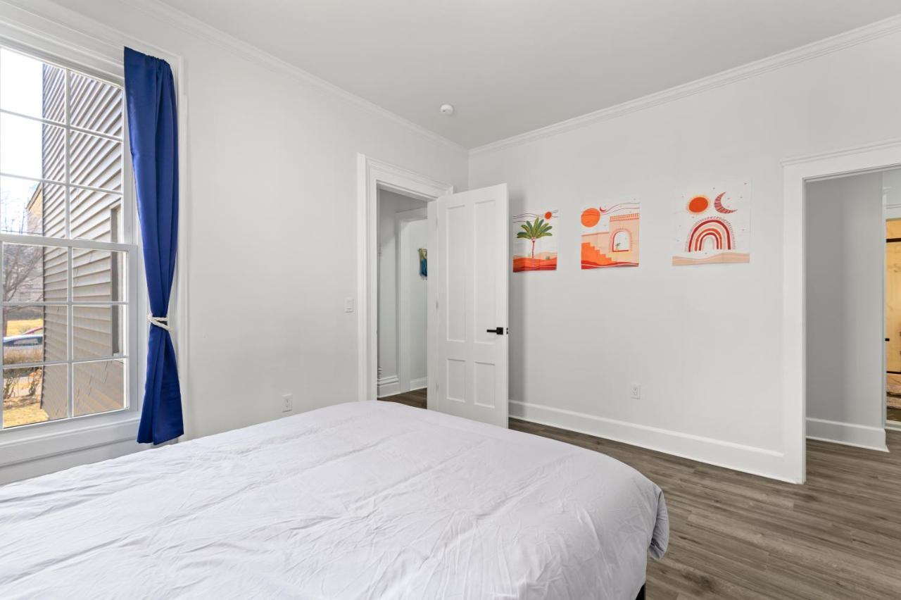 Casa Soleada In East Rock Near Dt And Yale Som With Free Parking And King Bed Apartment New Haven Bagian luar foto