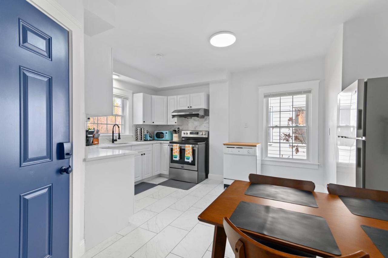 Casa Soleada In East Rock Near Dt And Yale Som With Free Parking And King Bed Apartment New Haven Bagian luar foto